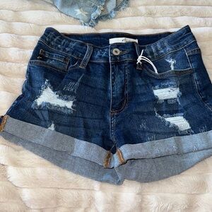 Size 325 Kancan distress Jean shorts